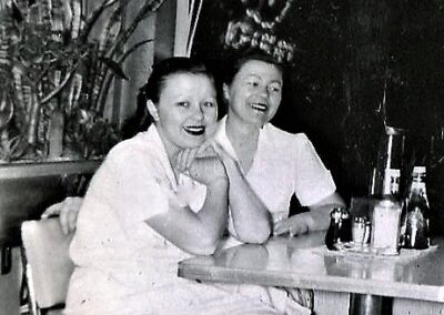 Lill & Wanda 1954